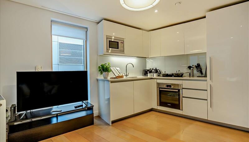 3 bed property in Merchant Square East, London